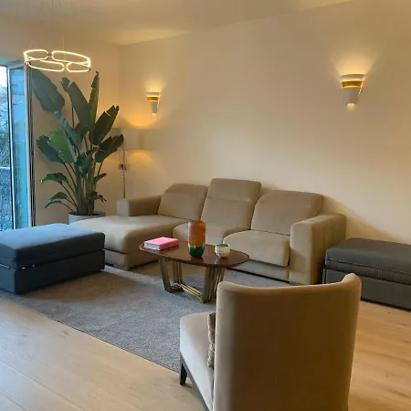 New!! Luxury Avenida Da Liberdade Flat- With Rooftop And Pool * Lizbona