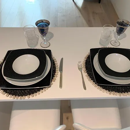 Apartament New!! Luxury Avenida Da Liberdade Flat- With Rooftop And Pool Lizbona
