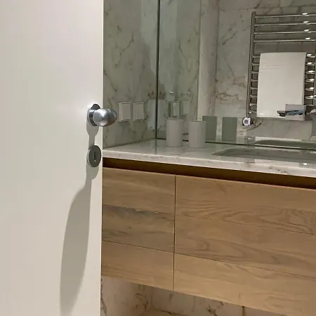 New!! Luxury Avenida Da Liberdade Flat- With Rooftop And Pool