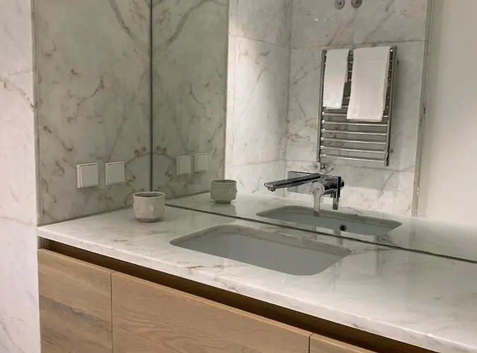 New!! Luxury Avenida Da Liberdade Flat- With Rooftop And Pool