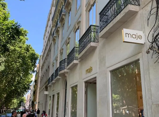 New!! Luxury Avenida Da Liberdade Flat- With Rooftop And Pool