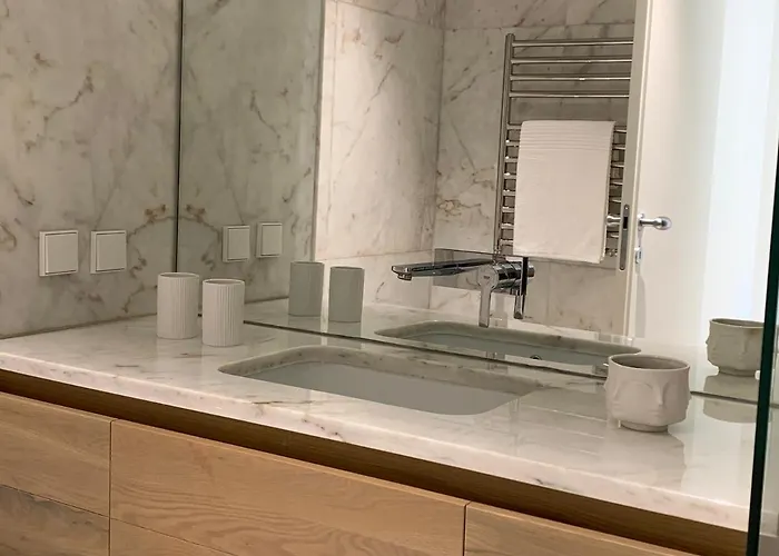 Apartment New!! Luxury Avenida Da Liberdade Flat- With Rooftop And Pool