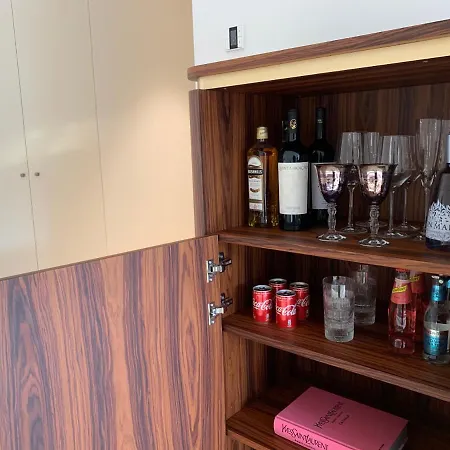 New!! Luxury Avenida Da Liberdade Flat- With Rooftop And Pool * Lisboa