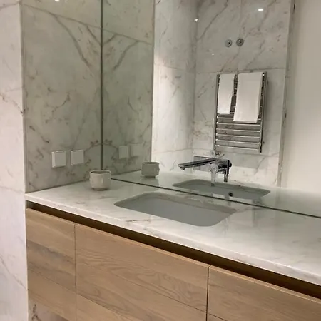 New!! Luxury Avenida Da Liberdade Flat- With Rooftop And Pool