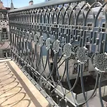 Daire New!! Luxury Avenida Da Liberdade Flat- With Rooftop And Pool