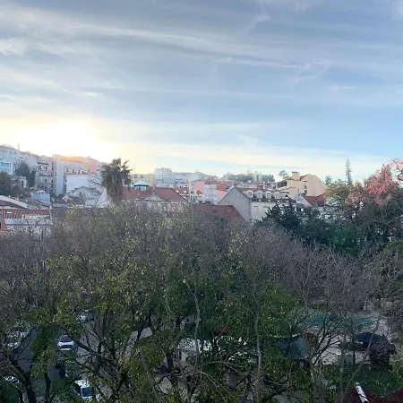 Daire New!! Luxury Avenida Da Liberdade Flat- With Rooftop And Pool Lisboa